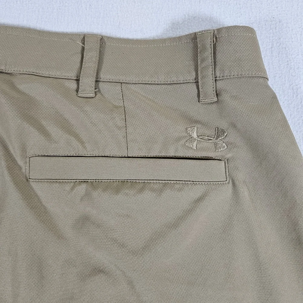 Under Armour Performance Pants Mens 40/30 Tan Loose Fit Straight Leg Golf Khaki